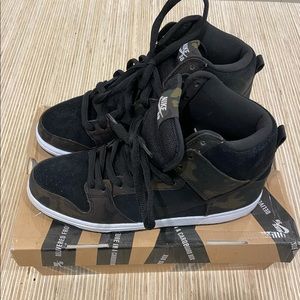 Nike Dunk High Iguana